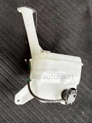 Toyota Belta P92 Wiper Washer Tank