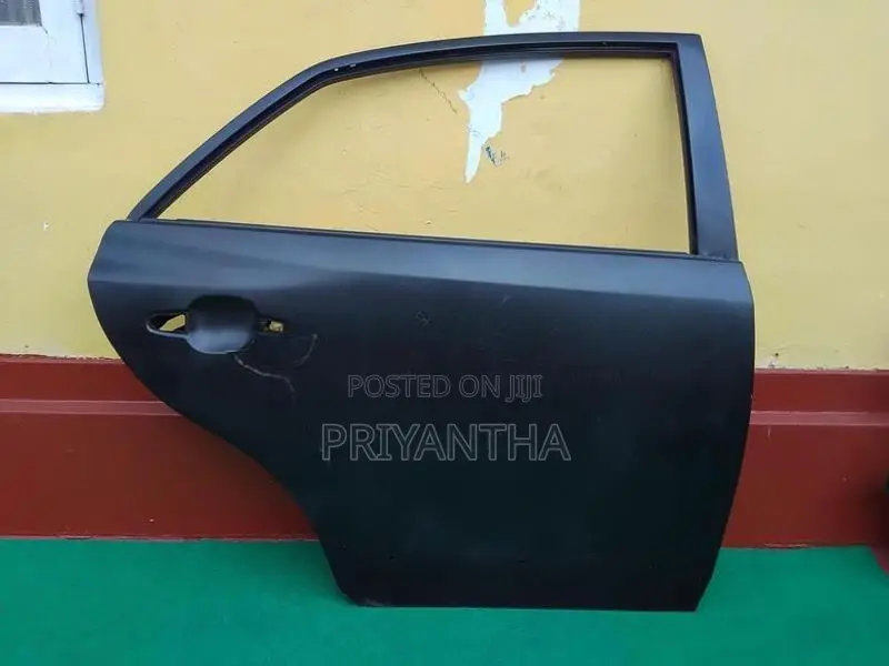 Toyota Premio Right Side Door Panel
