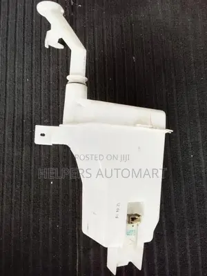 Nissan March K13 Wiper Washer Tank
