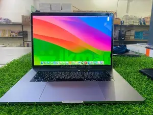 Macbook Pro i7 Laptop
