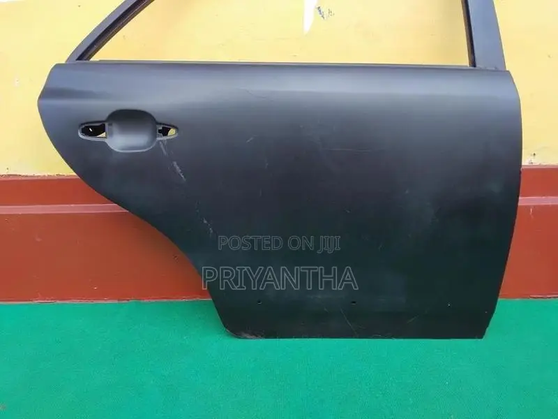 Toyota Premio Right Side Door Panel