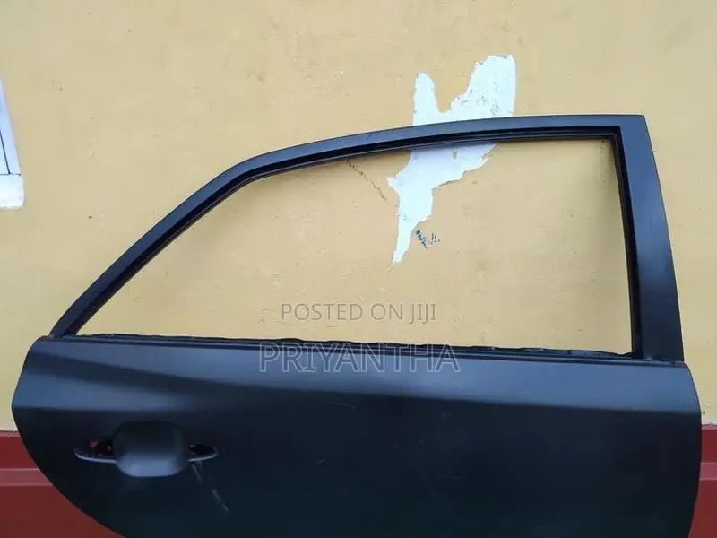 Toyota Premio Right Side Door Panel