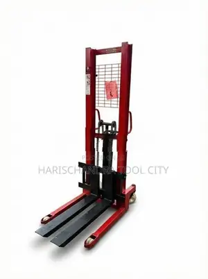 Road dawg manual stacker 2ton