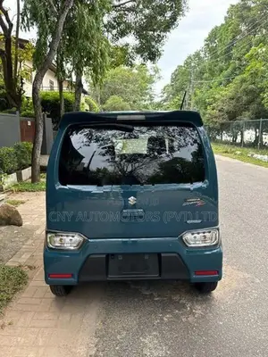 Suzuki Wagon R Custom ZX 2023