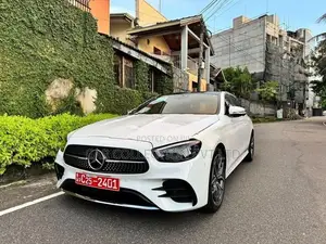 Mercedes Benz E200 AMG Premium Plus 2023