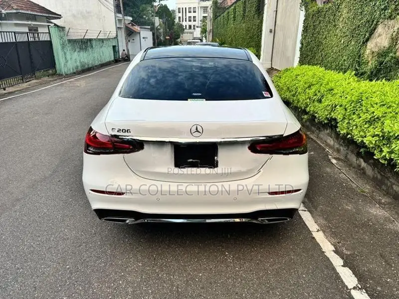Mercedes Benz E200 AMG Premium Plus 2023