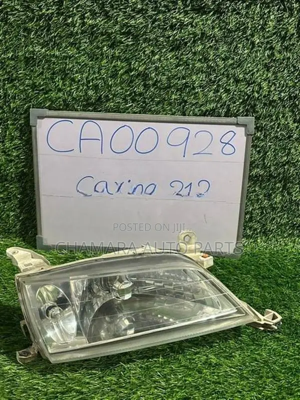 Toyota Carina (212) Head Light