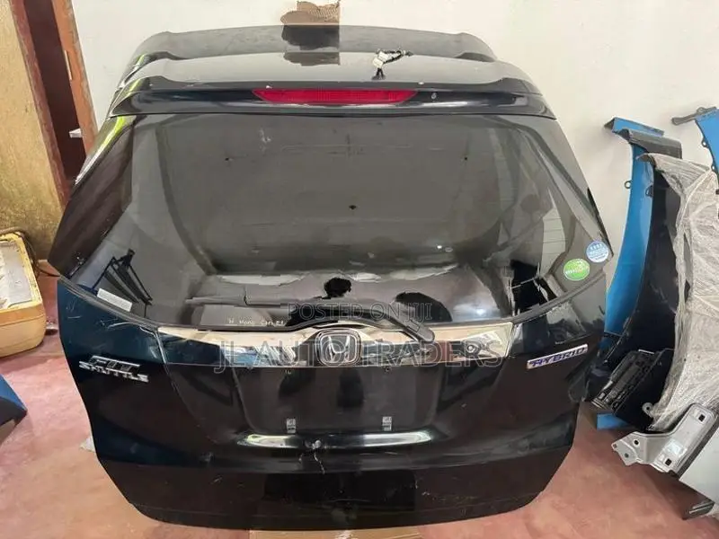 Honda Fit Shuttle Gp2 Dicky Door