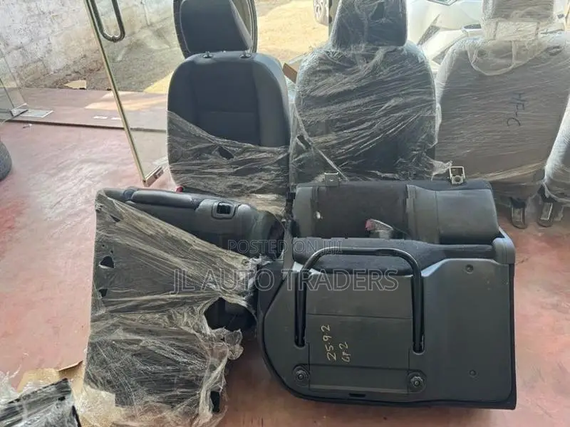 Honda Fit Shuttle Gp2 Navi Seat Set