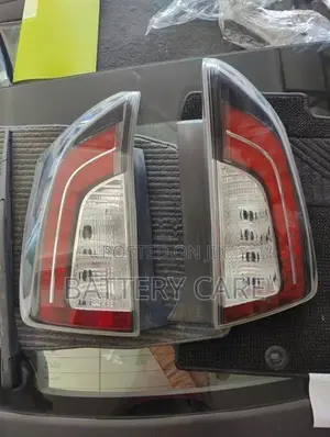 PRIUS 30 GS REAR TAIL LIGHTS