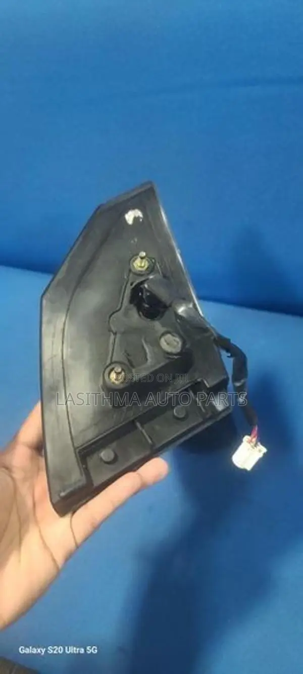 121 Side Mirror