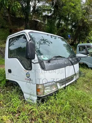 Isuzu samanal face wide cabin