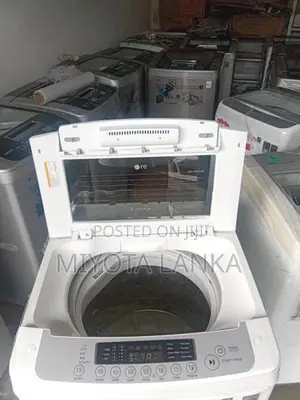 LG' FULLY AUTOMATIC WASHING MACHINE 7.0KG