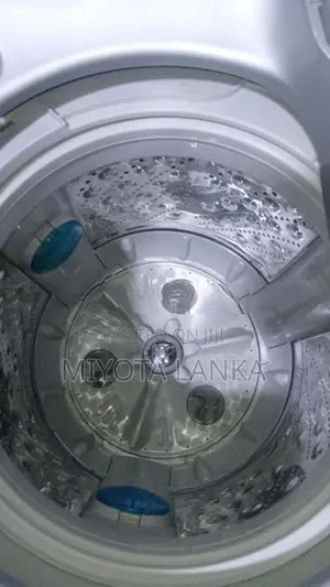 LG' FULLY AUTOMATIC WASHING MACHINE 7.0KG