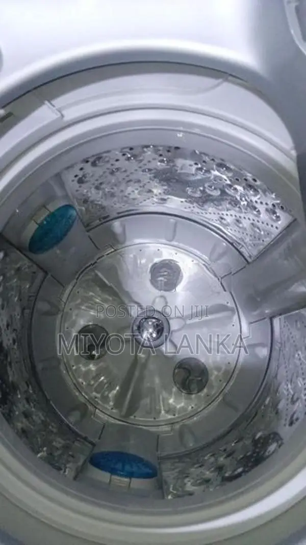 LG' FULLY AUTOMATIC WASHING MACHINE 7.0KG