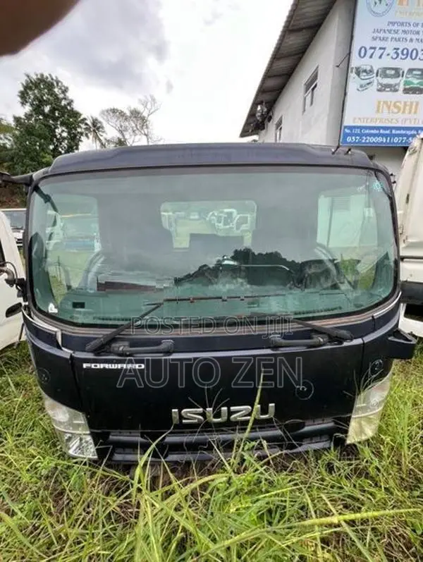 Isuzu Forward Cabin CABIN-01