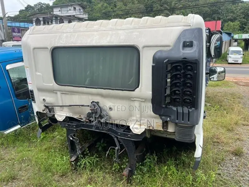 Hino Ranger Cabin CABIN-06