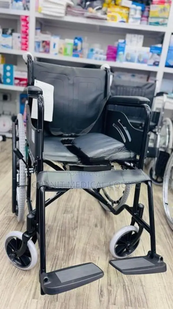 Commode Wheelchair Powder Corted Black Edition With Safety Belt