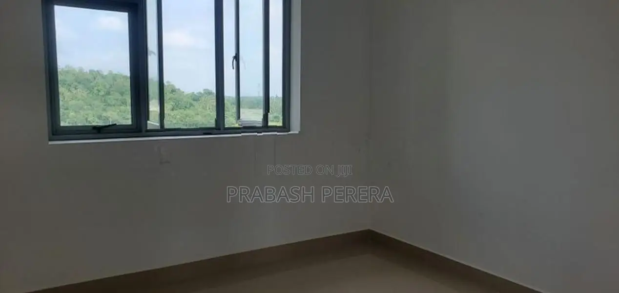 Brand New 2 Bed Golf Apartment for Sale in Kahathuduwa