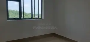 Brand New 2 Bed Golf Apartment for Sale in Kahathuduwa