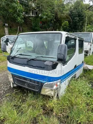 Canter 4m40 Crew Cab Cabin CABIN-17