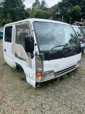 Isuzu Elf Samanala face Crew Cab CABIN -14