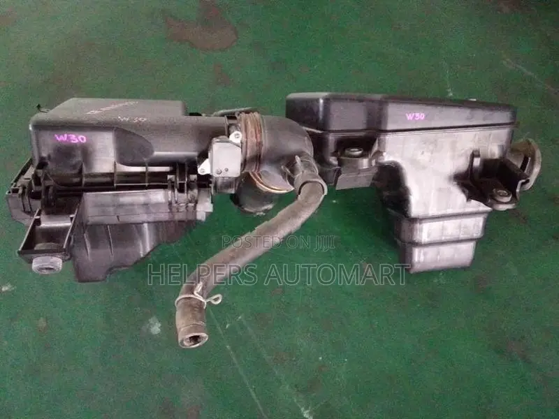 prius w30 Air cleaner box