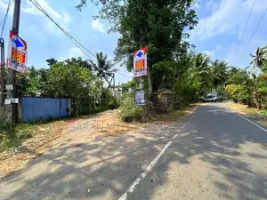 Land in Kiriwaththuduwa Homagama