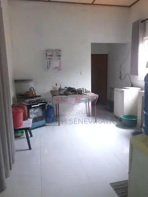 House in Athurugiriya Dadigamuwa