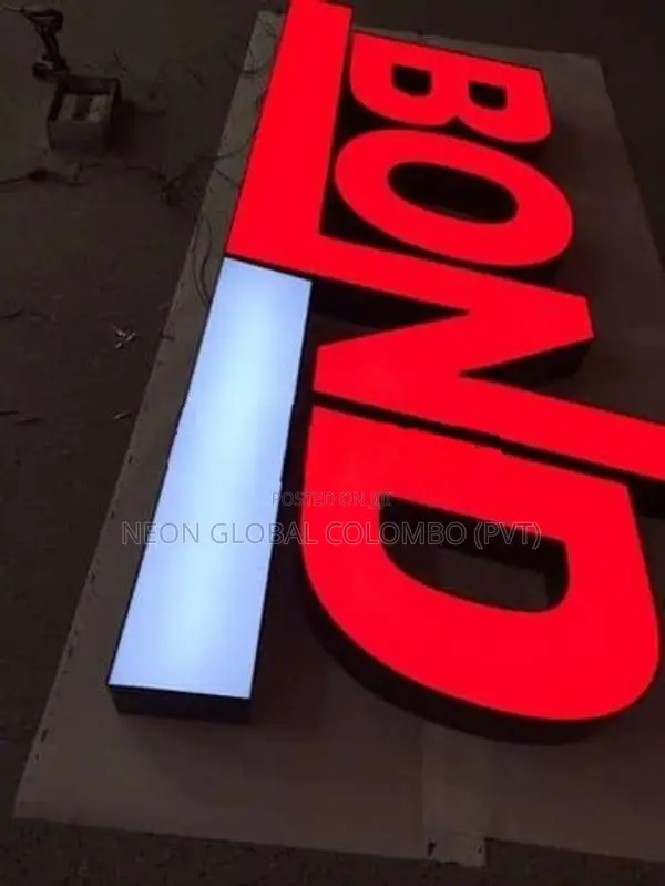 Dress Point Glow: Modern Branding Solution