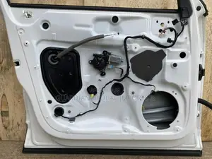 Audi Q2 front door