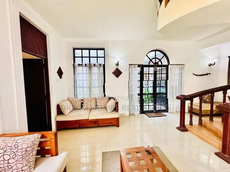 Modern Luxury House for Sale – Colombo 04