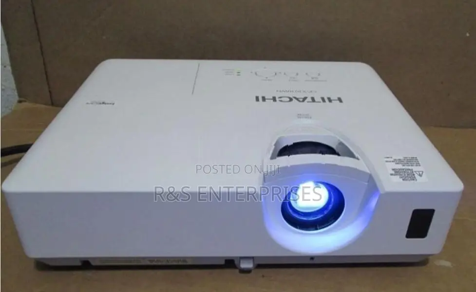Hitachi projector