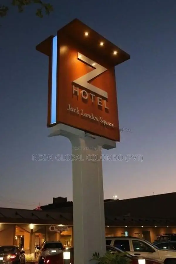 Form & Glow: Modern Signage Solutions