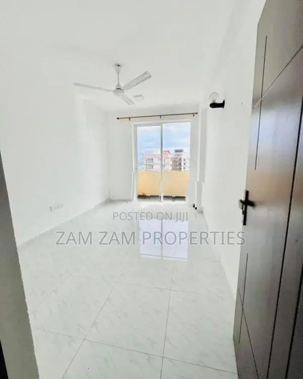 Luxury Apartment for Sale in Parakumba Place Wellawatta Colombo 06