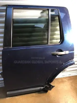 Land Rover Discovery 4 door