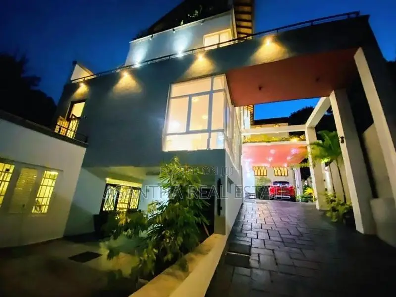 (AFA726) New luxury 04 story House Sale At Battramulla...