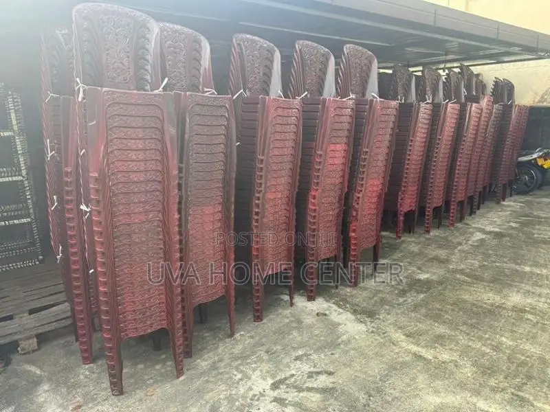 Piyestra Plastic Chair