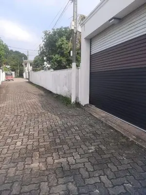 Land For Sale In Boralesgamuwa Lake Road