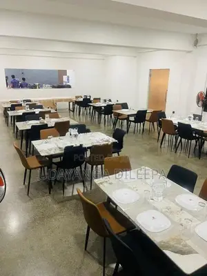 Restaurant Dining Table with Cushion Chairs