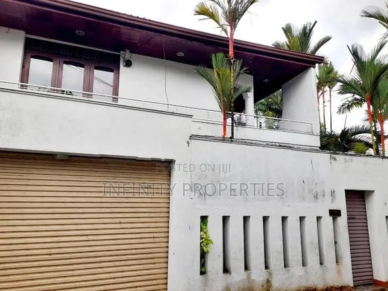 17.5 P With 02 Story House Sale At Pagoda Road Nugegoda