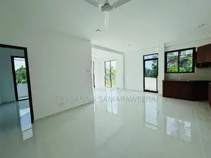 Brand New Modern 3 Story House-piliyandala