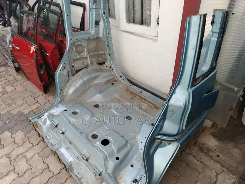 Suzuki Spacia MK42 Back Cut