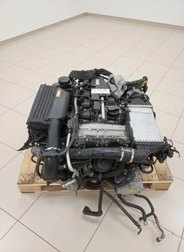 Mercedes Benz W205 Engine C350E