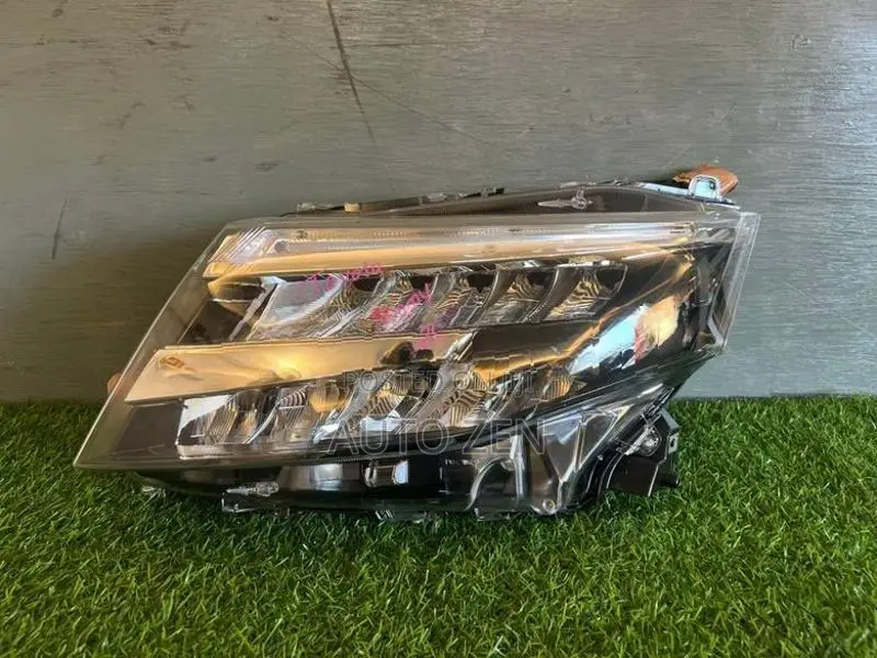 Roomy 2024 M900A Head light