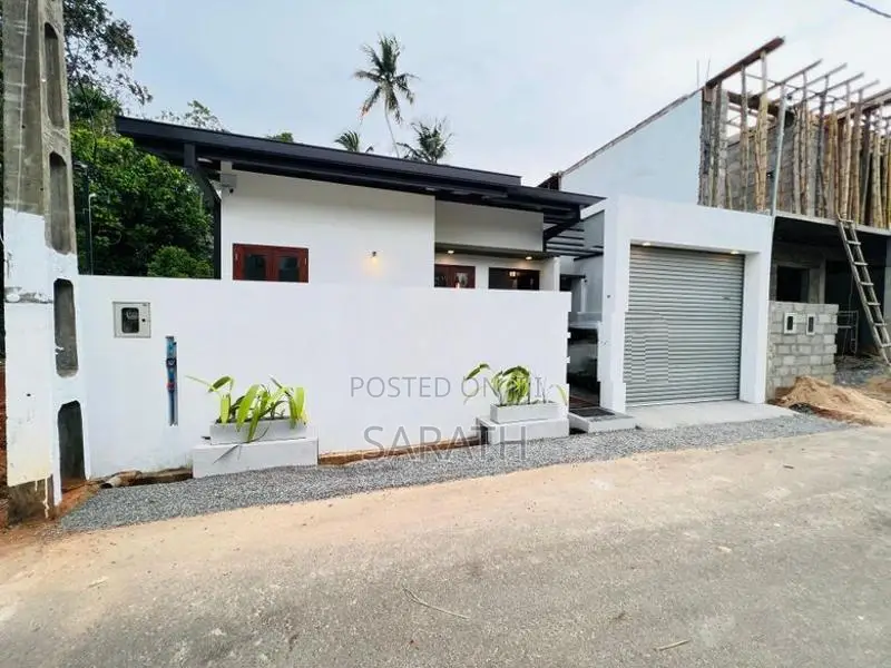 Single Storied Brand New House Sale in Athurugiriya
