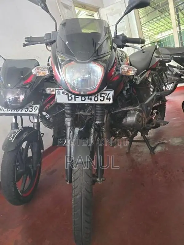 Bajaj Pulsar 150 2017