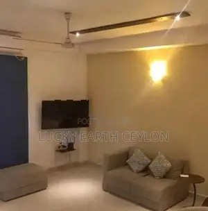 Battarmulla, 2Nd Floor, Commercial Building For Rent (ZM1067)
