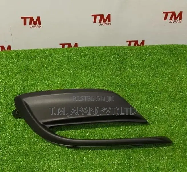 MAZDA 3 AXELA 2017 2018 FOG LIGHT COVER