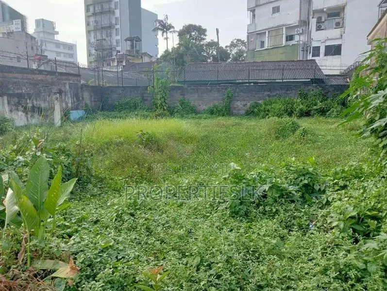 Colombo 15 Mattakkuliya 100 Perches Land For Sale